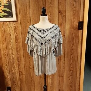 🥀NWT POL Grey and Black Cheetah/Leopard Ruffled Short-Sleeve Top (M)🥀